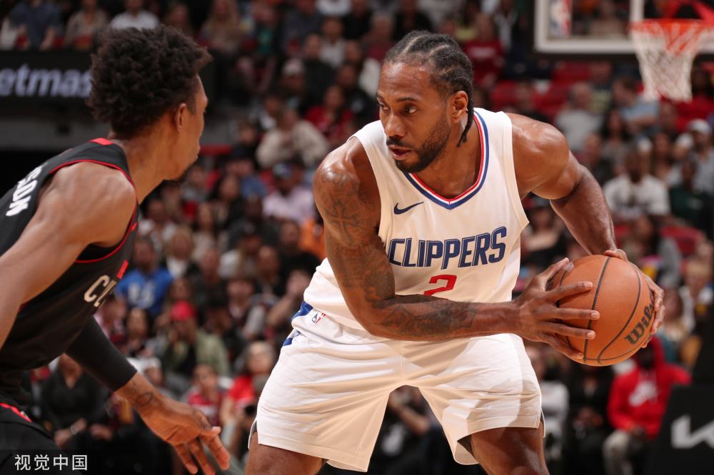 薪资和严格 薪资和严格